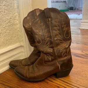 Ariat Women’s Heritage R Toe Western Boot